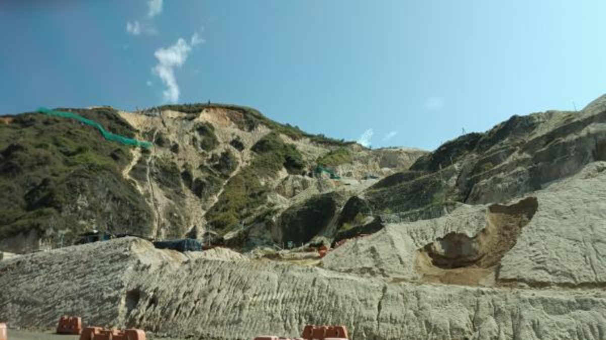 conocer horarios de restricción, rutas alternativas y zona de impacto

 – Ojo critico