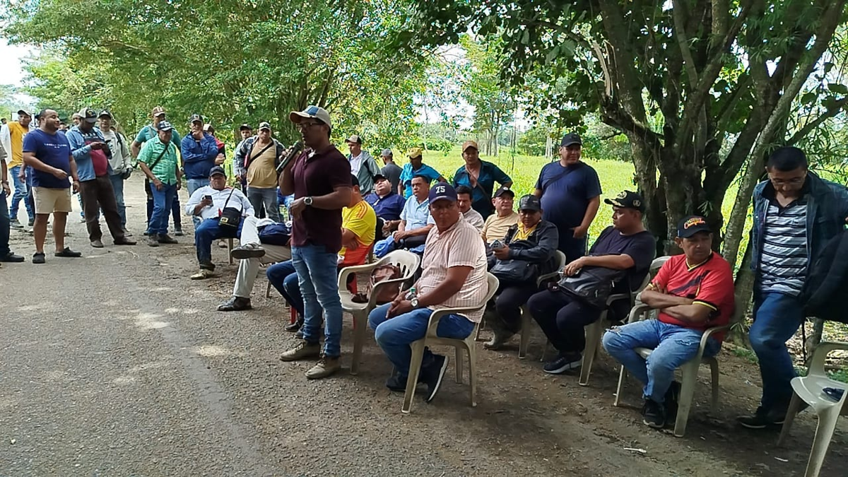 La comunidad de Sucre (Sucre) paraliza La Mojana y San Jorge en defensa de $138 mil millones en obras viales

 – Ojo critico