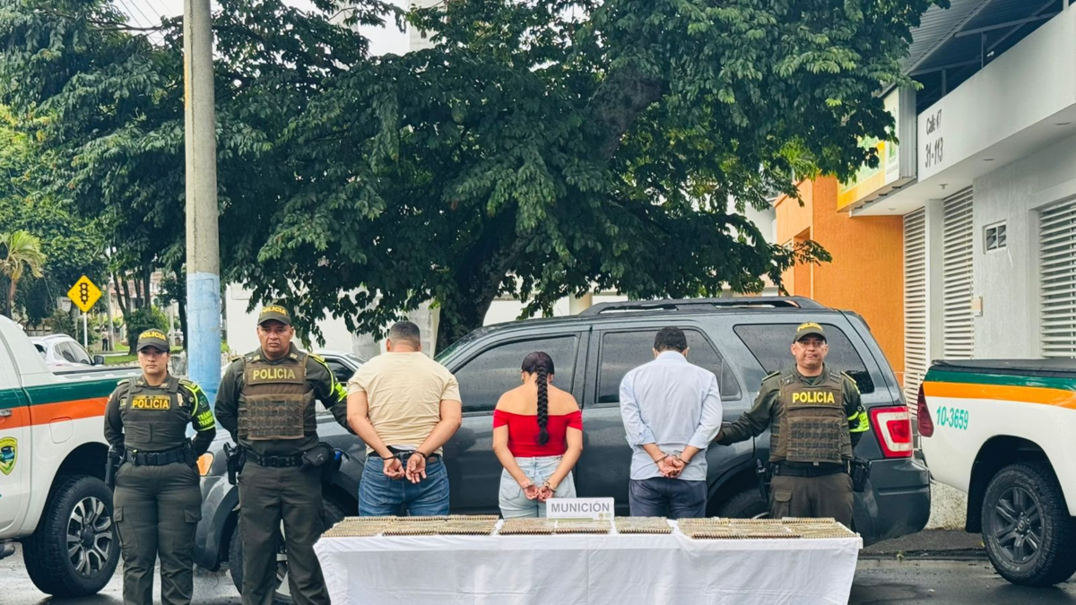 Capturan a tres presuntos integrantes con arsenal oculto en el Valle del Cauca

 – Ojo critico