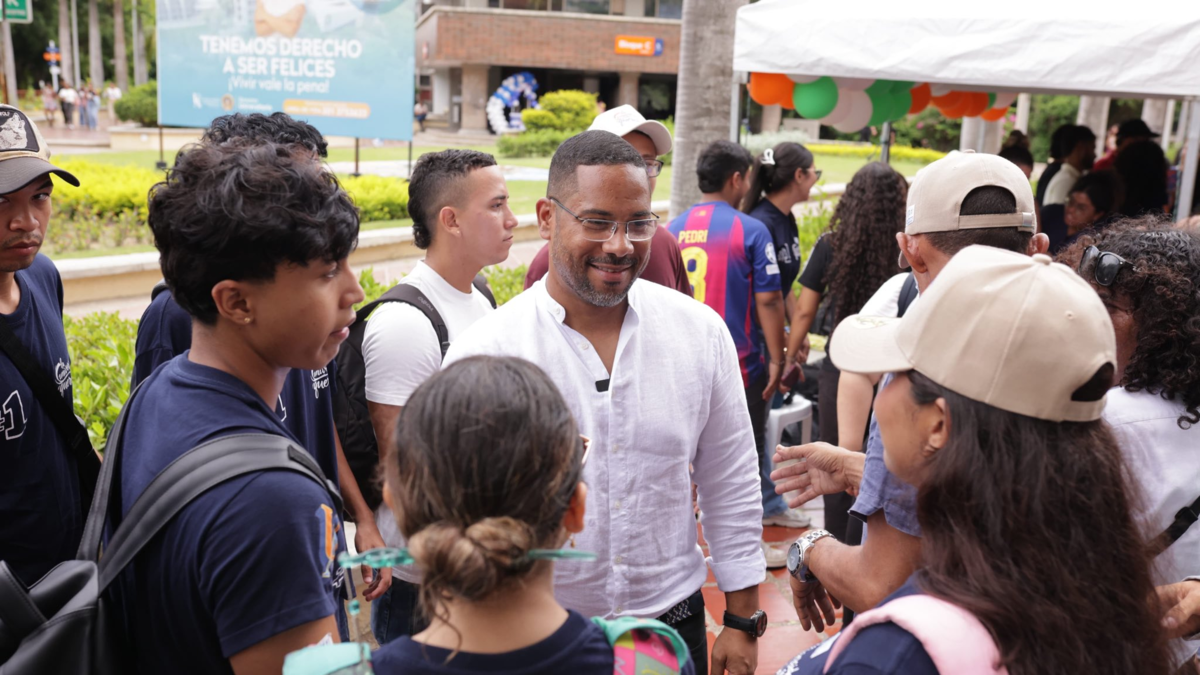 Mineducación inicia investigación por elección de rector de Uniatlántico, y universidad presenta denuncia penal por usurpación de cargo

 – Ojo critico