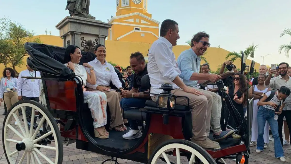 Impulso entre el Distrito de Cartagena y empresas privadas tras la inmovilización de coches eléctricos a pocos días del inicio de la temporada navideña

 – Ojo critico