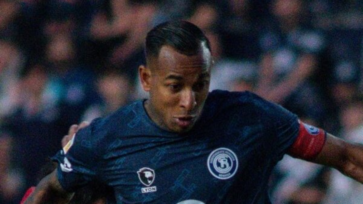 Vecinos de Sebastián Villa en Medellín lo denuncian por agresión verbal y mala convivencia

 – Ojo critico