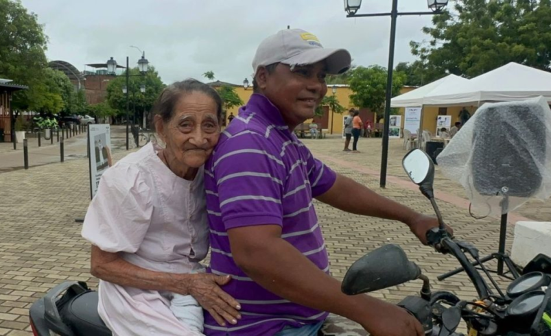 Dice que morirá sin saber la verdad.

 – Ojo critico