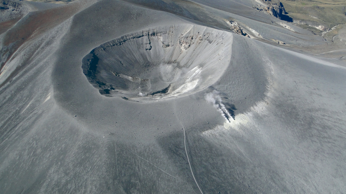 ¿Quién debe cumplir con la medida?

 – Ojo critico