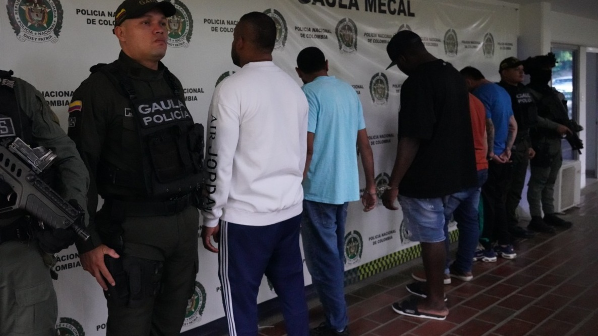 uno ofrecía servicios de transporte falsos en casos de secuestros forzados y el otro viajaba bajo presión

 – Ojo critico