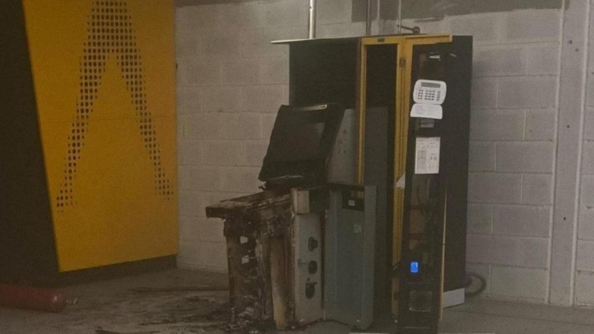 la máquina fue destruida sin el uso de explosivos

 – Ojo critico