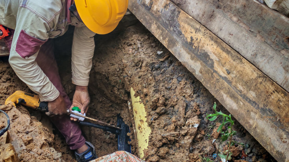 Medellín aumenta equidad al dotar de agua potable a más de 12.700 hogares en territorios olvidados

 – Ojo critico