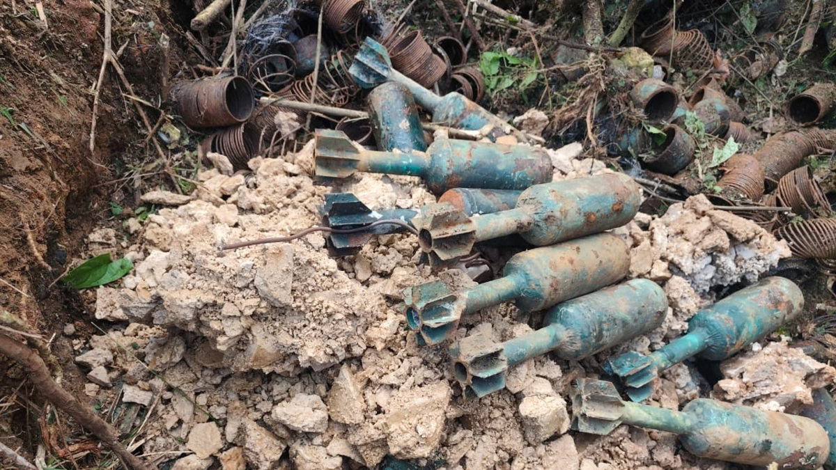 100 minas antipersonal y 73 artefactos más fueron enterrados en zonas rurales de Tumaco; lo que se sabe

 – Ojo critico