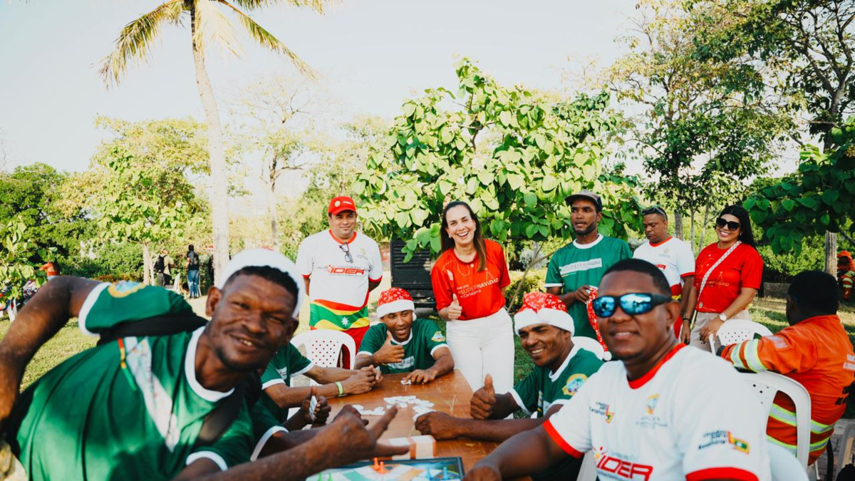 Fue un día de limpieza, regalos y cena.

 – Ojo critico