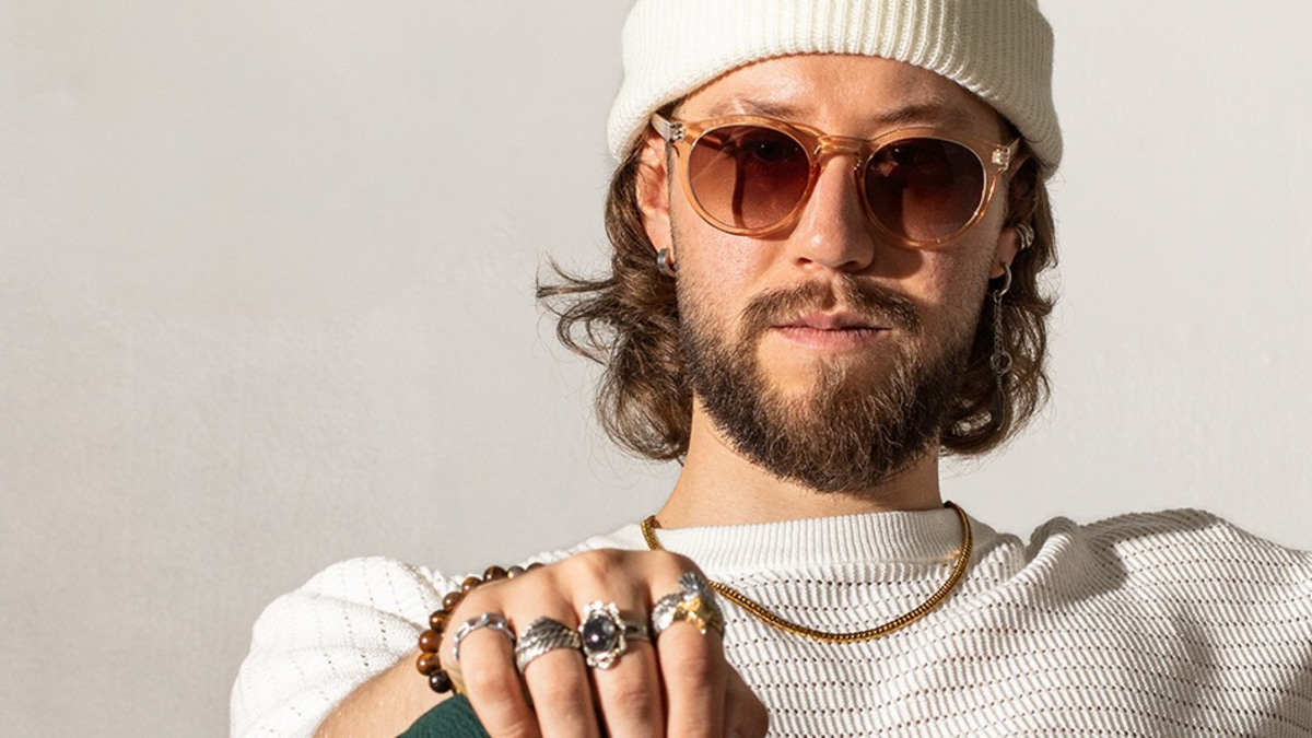 una canción para aquellos que todavía creen en el amor verdadero

 – Ojo critico