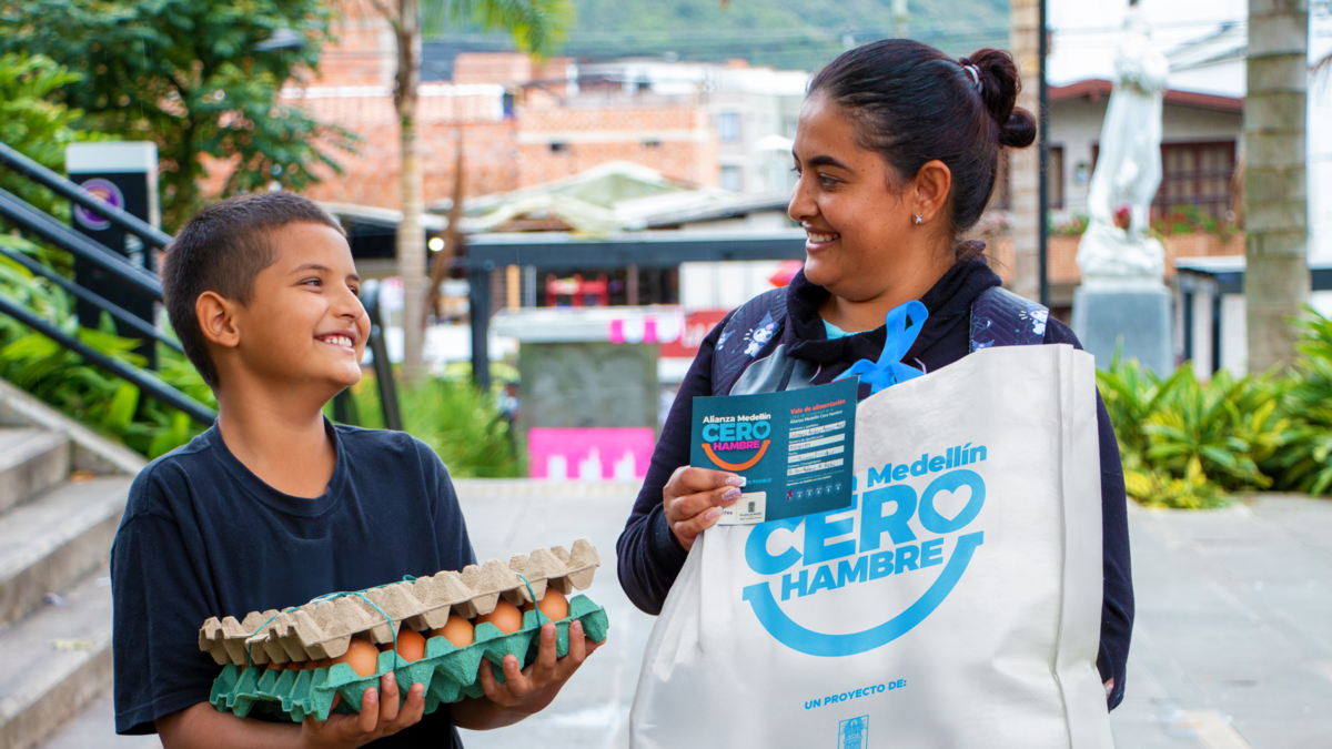 Medellín se suma al pacto para que nadie se vaya a dormir con hambre esta Navidad

 – Ojo critico