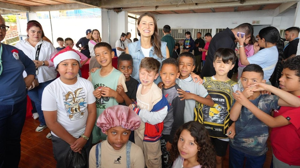 Esta Navidad, privados de fondos públicos, 56 entidades de gobiernos locales y aliados privados tejieron momentos de alegría y tradición

 – Ojo critico