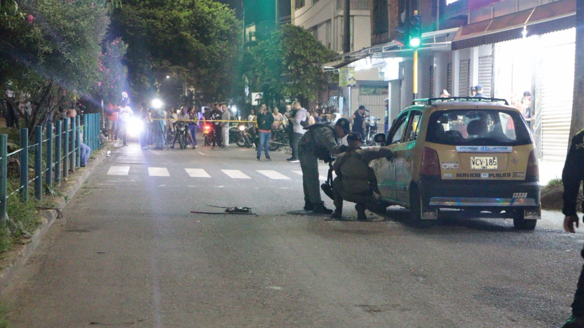 Se trata de una operación encubierta realizada por grupos armados para fortalecer milicias urbanas en Cali y realizar ataques a policías.

 – Ojo critico