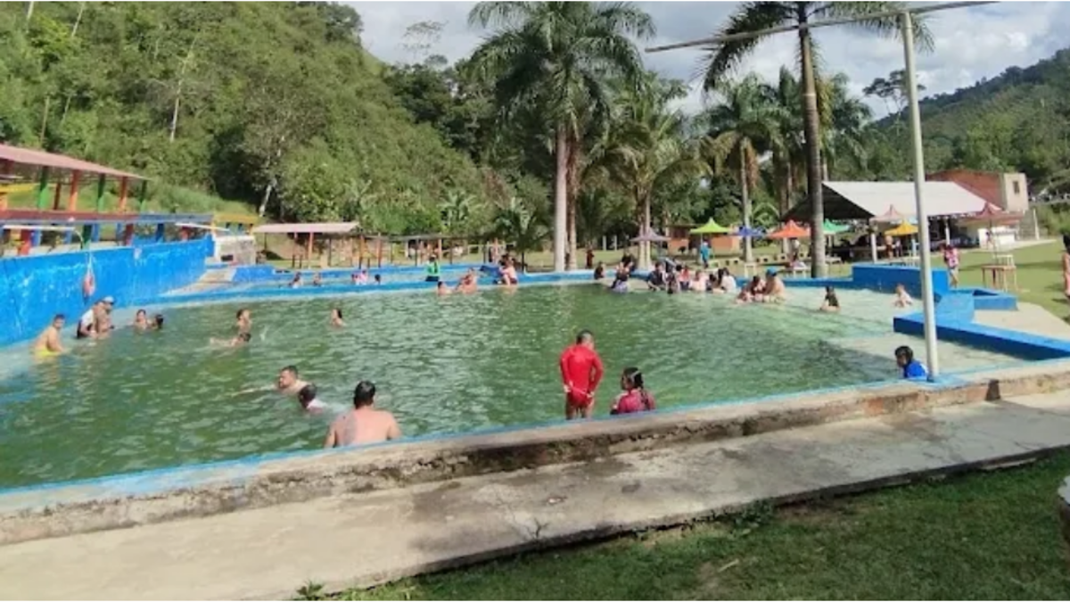 Una niña de seis años se ahogó mientras jugaba en la piscina de un balneario en Rionegro, Santander: sus padres estaban distraídos

 – Ojo critico