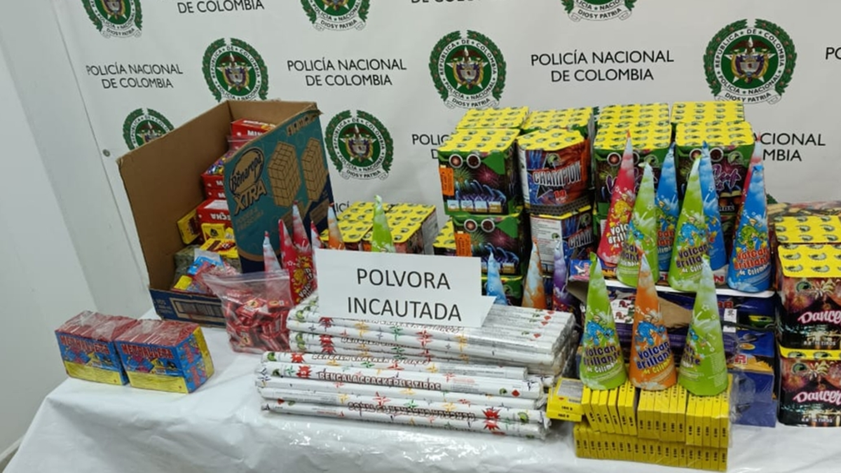 Decomisan 300 kilogramos de fuegos artificiales por valor de 20 millones de pesos

 – Ojo critico