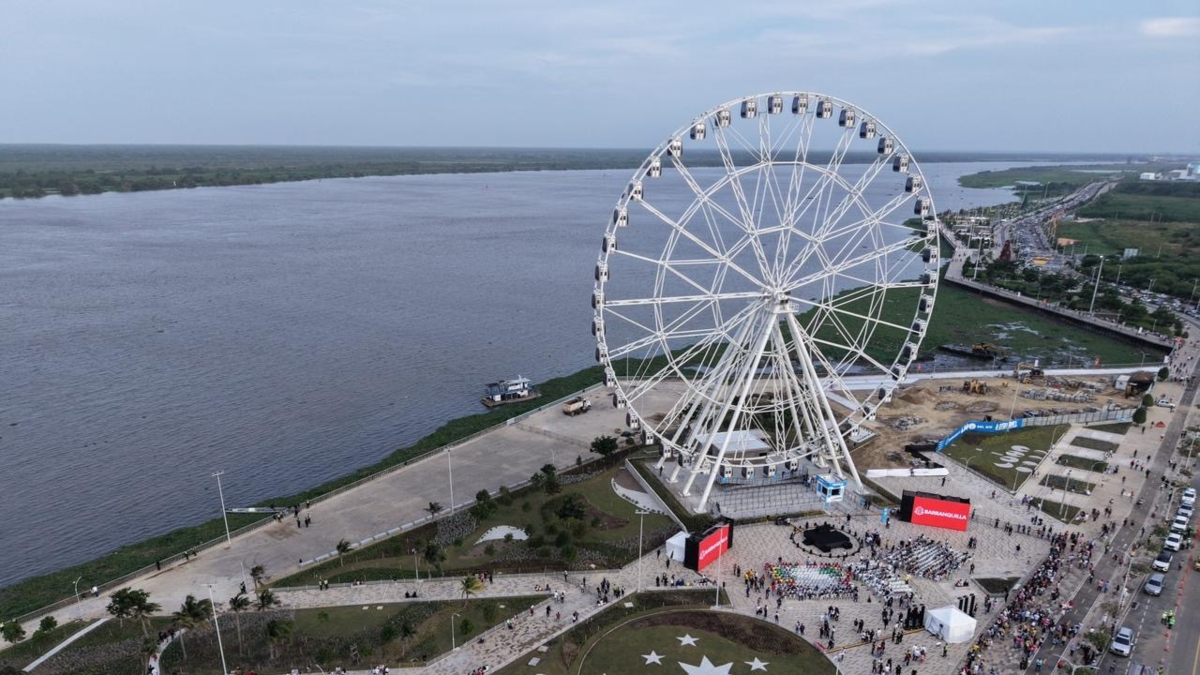 Luna del Río tendrá horario especial para recibir al 2026 en el Gran Malecón; plazas limitadas

 – Ojo critico
