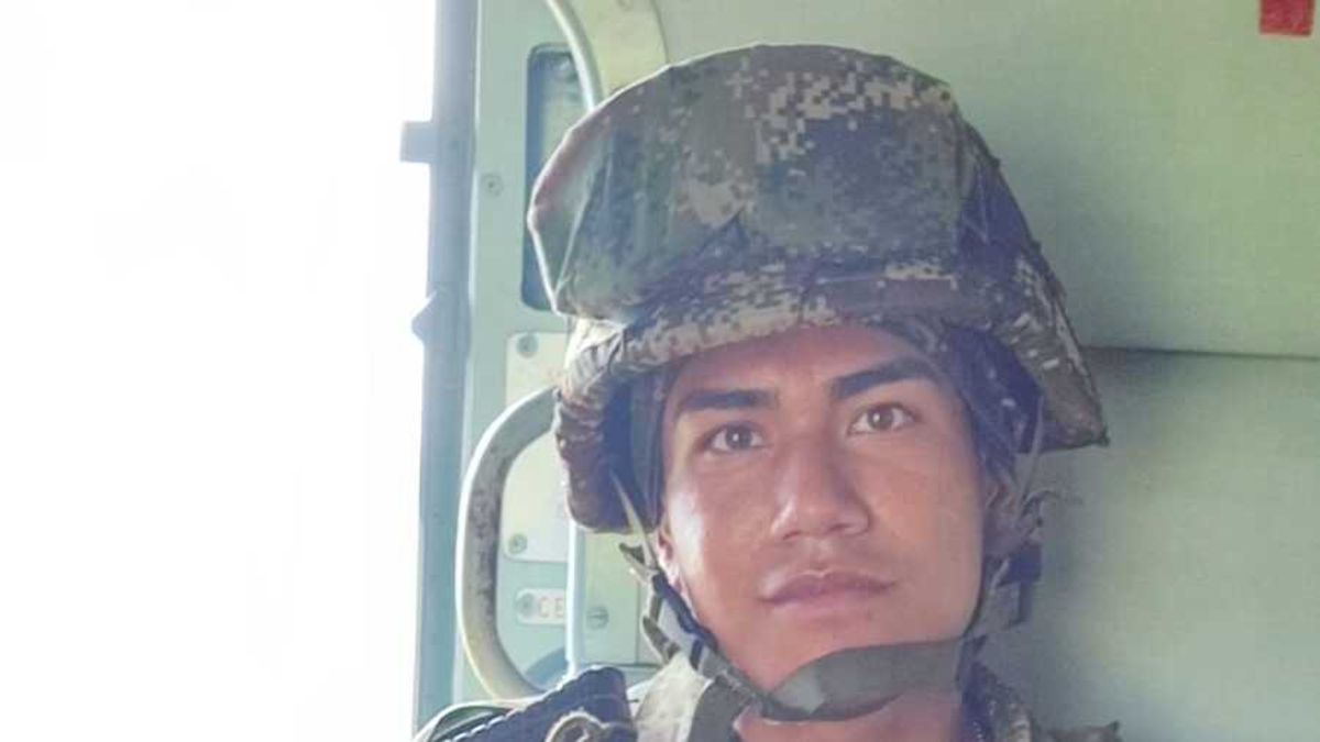 «A mi hijo le encantaba el ejército»

 – Ojo critico
