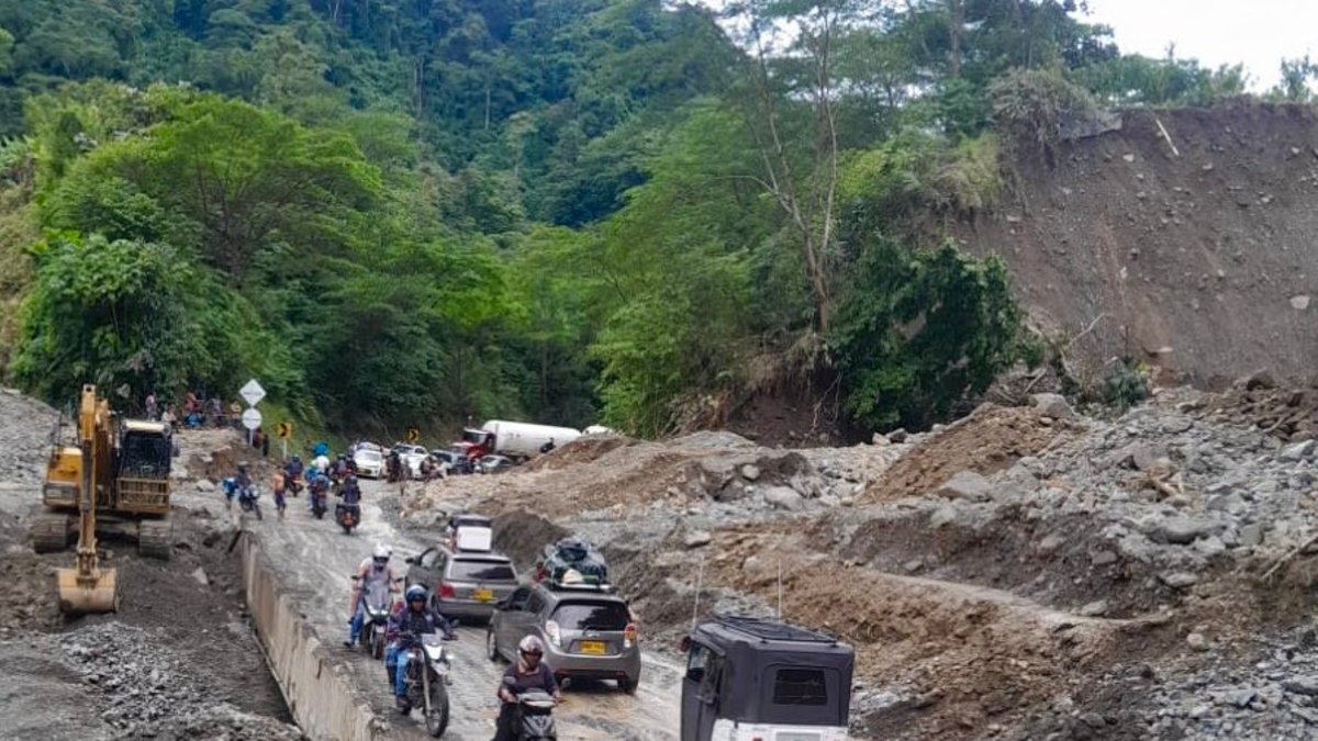 Ceden paso a un carril de la carretera Medellín-Urabá, pero apertura está sujeta a condiciones climáticas

 – Ojo critico