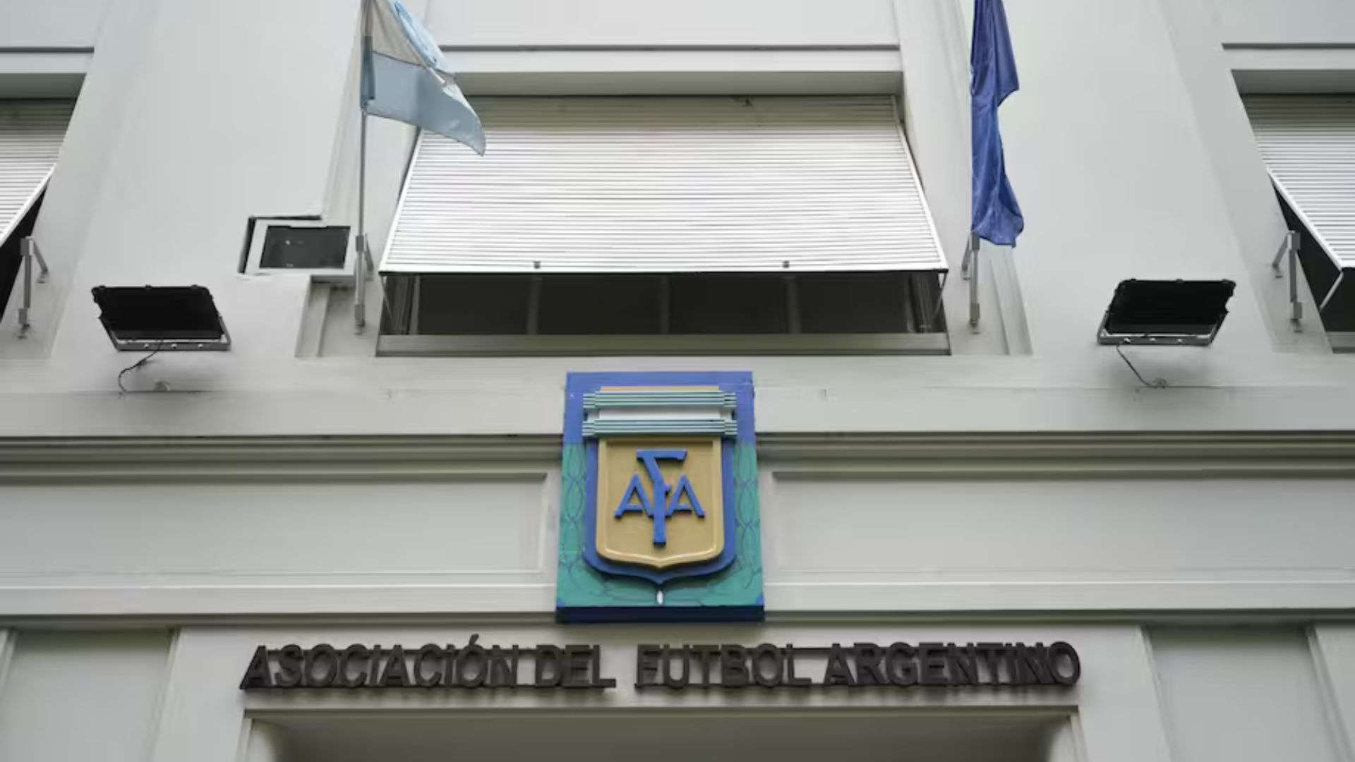 La Asociación del Fútbol Argentino es allanada por presunto lavado de dinero

 – Ojo critico