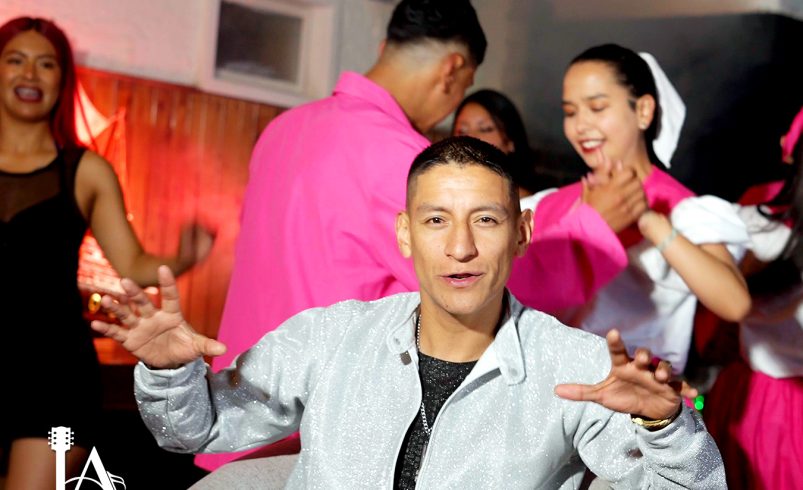 Tuquerreño ilumina la fiesta de Nochevieja con ‘El Bailador’

 – Ojo critico