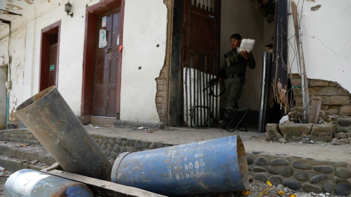 Fuerza Pública con bloque de búsqueda persigue explosivos utilizados en atentados en Cali y Buenos Aires, Cauca

 – Ojo critico