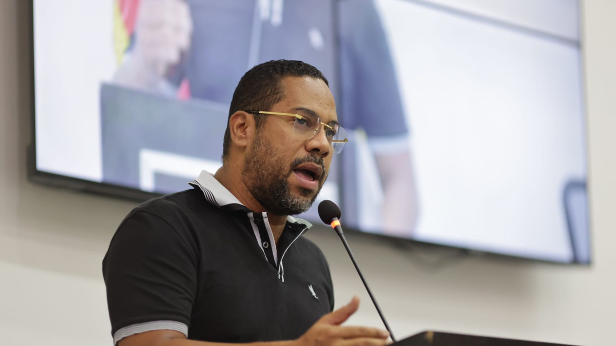 Hoy, durante intervención del Ministerio de Educación, es designado rector responsable de la Universidad del Atlántico

 – Ojo critico