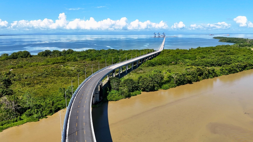 Movistar Empresas digitaliza operaciones de 7 millones de toneladas anuales en Puerto Antioquia con red LTE

 – Ojo critico