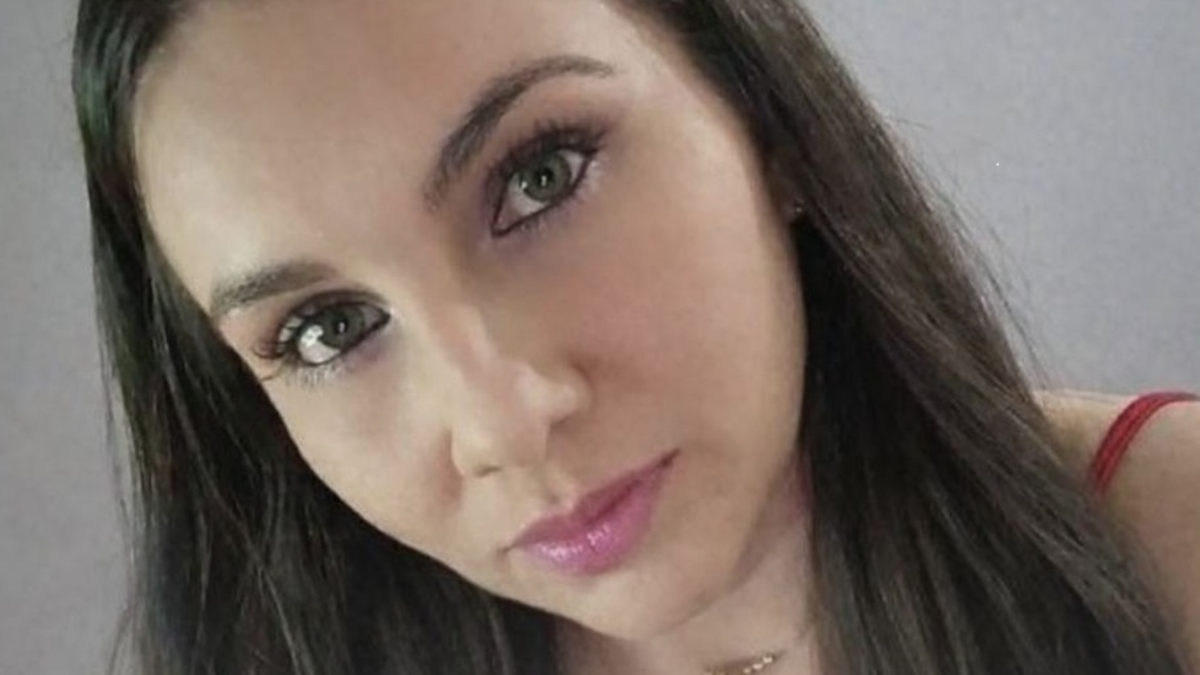 hombres armados la echaron de la casa

 – Ojo critico