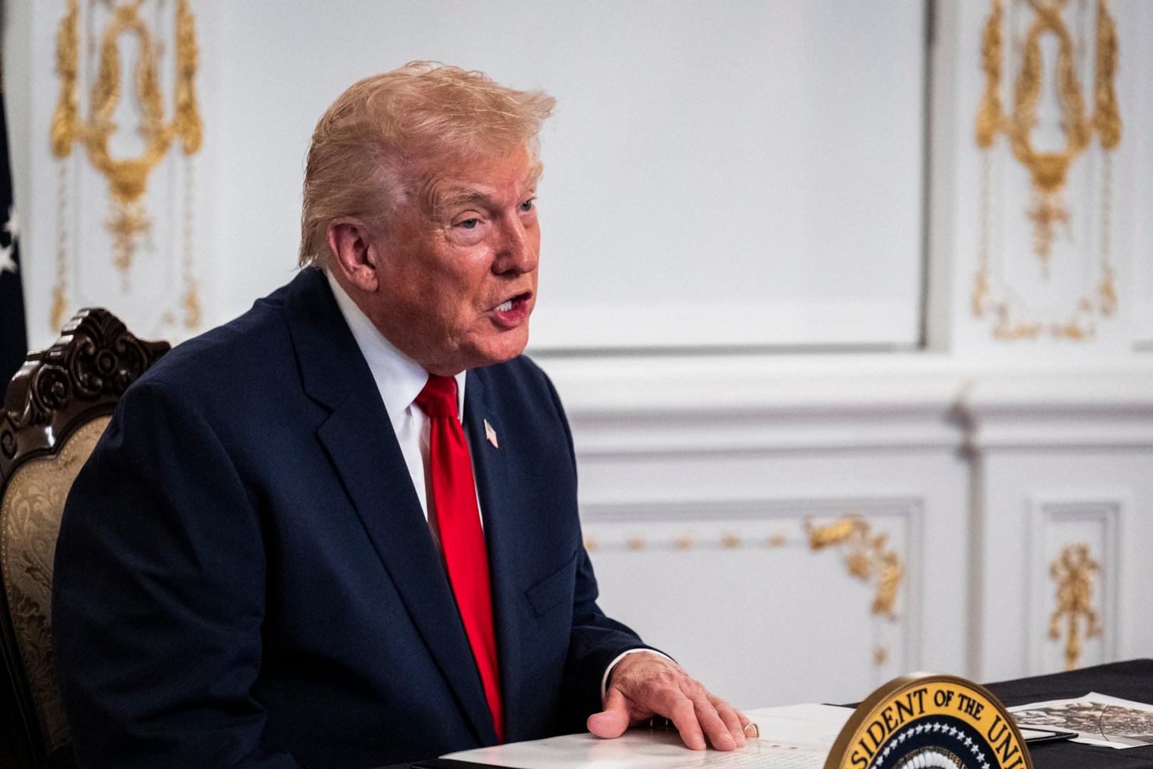 Trump anuncia inminentes ataques terrestres en Venezuela como parte de su ofensiva antidrogas

 – Ojo critico