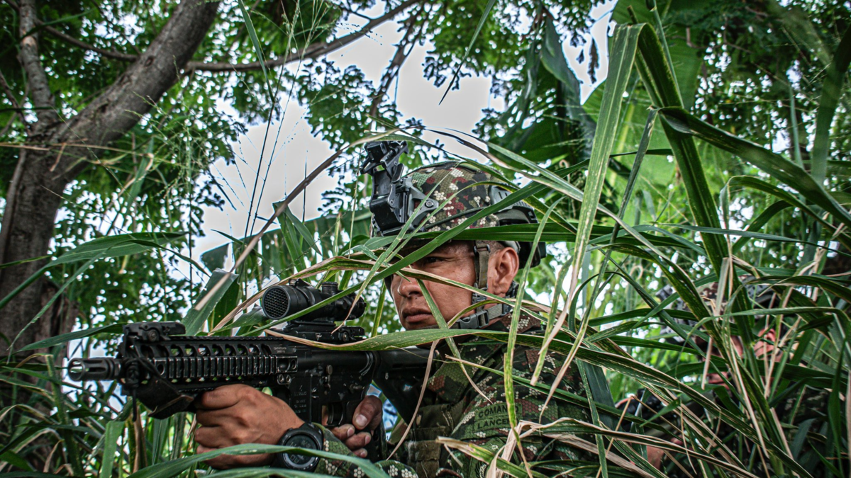 Informes clave advierten sobre una expansión masiva de los disidentes de las FARC y el Klan del Golfo

 – Ojo critico