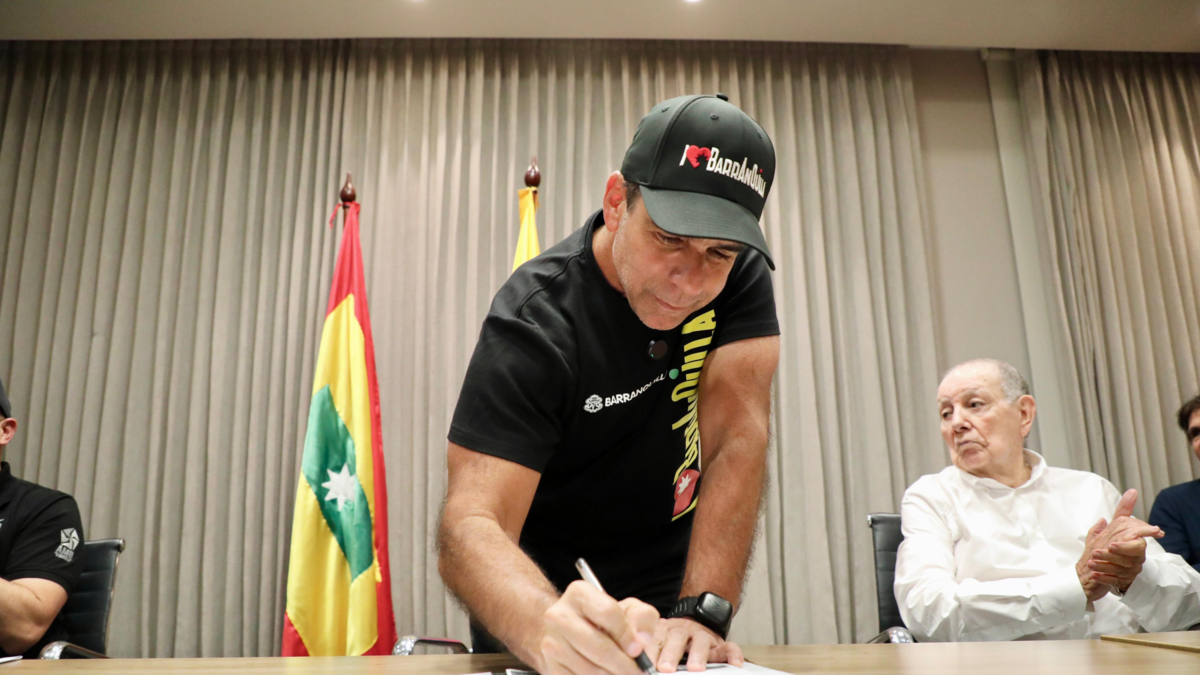 “Progreso para la justicia y la democracia en la región”: esto dijo el intendente Char sobre la captura de Nicolás Maduro

 – Ojo critico