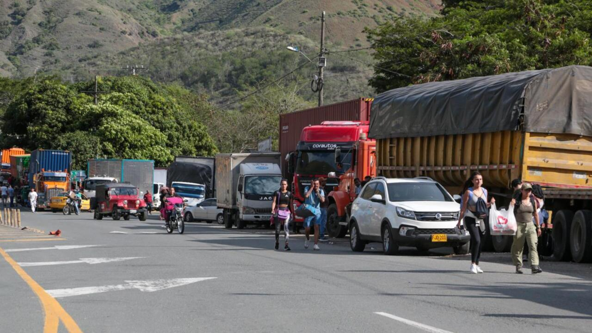 Advierten que podrían bloquear la vía a Buenaventura y al interior del país; efectos de obstrucción

 – Ojo critico