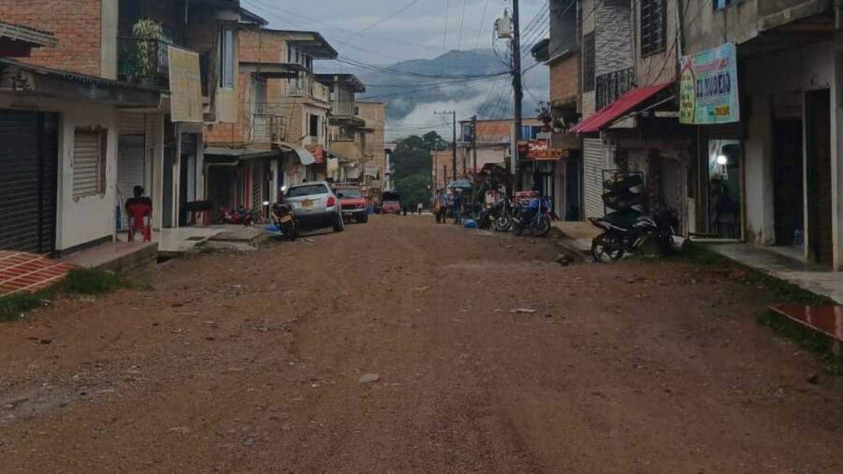 la comunidad reunida en la ciudad

 – Ojo critico