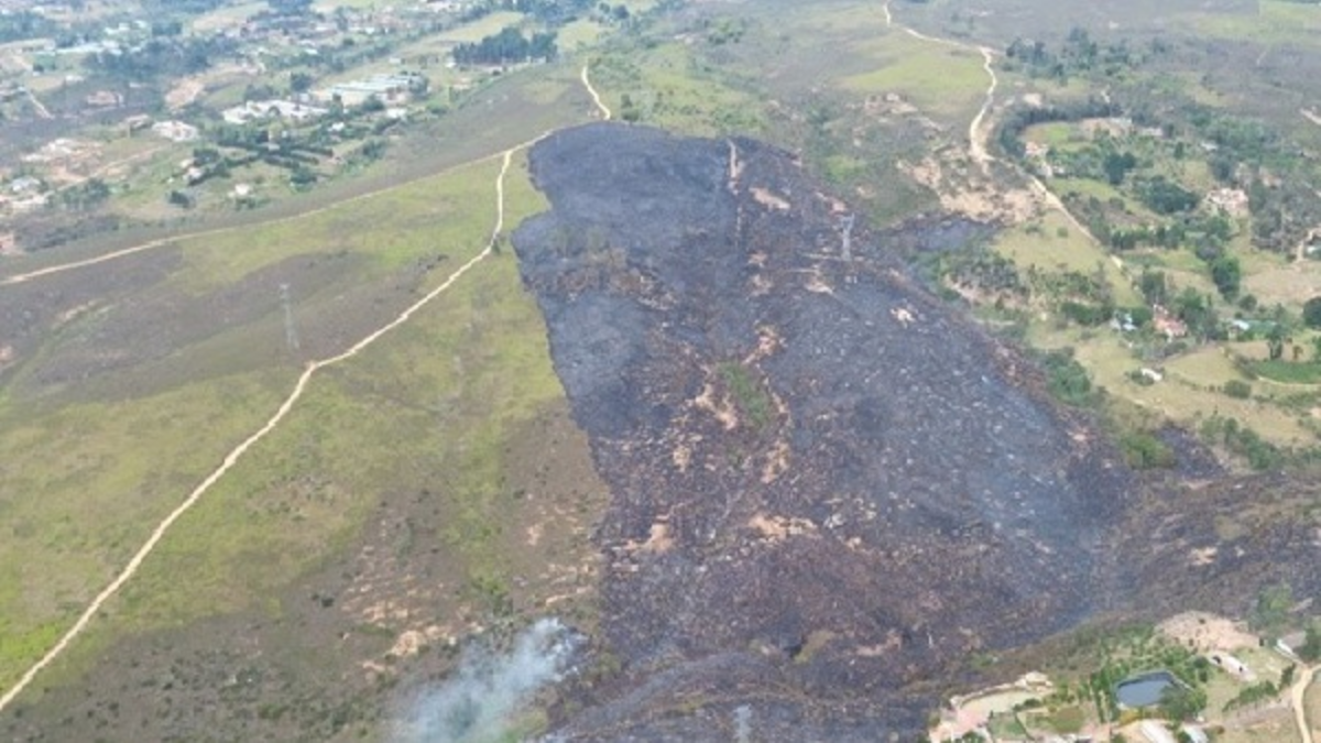 casas sobrevivieron al incendio

 – Ojo critico