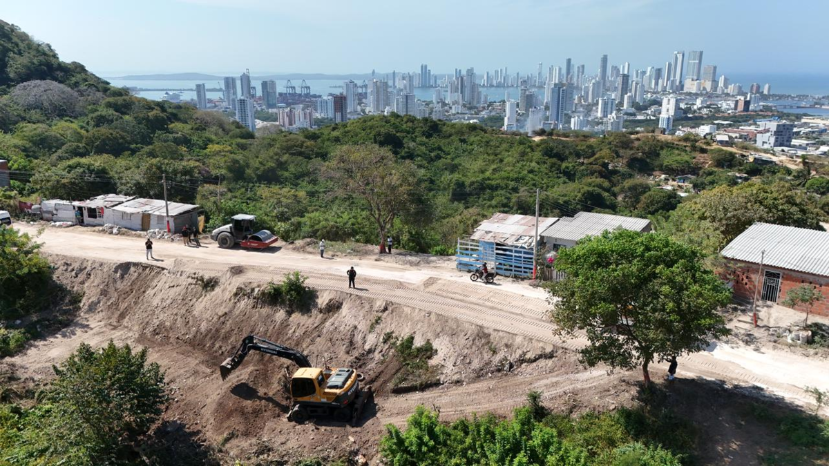 Después de 39 años, el cerro protector de la ciudad tendrá una segunda vía de acceso

 – Ojo critico