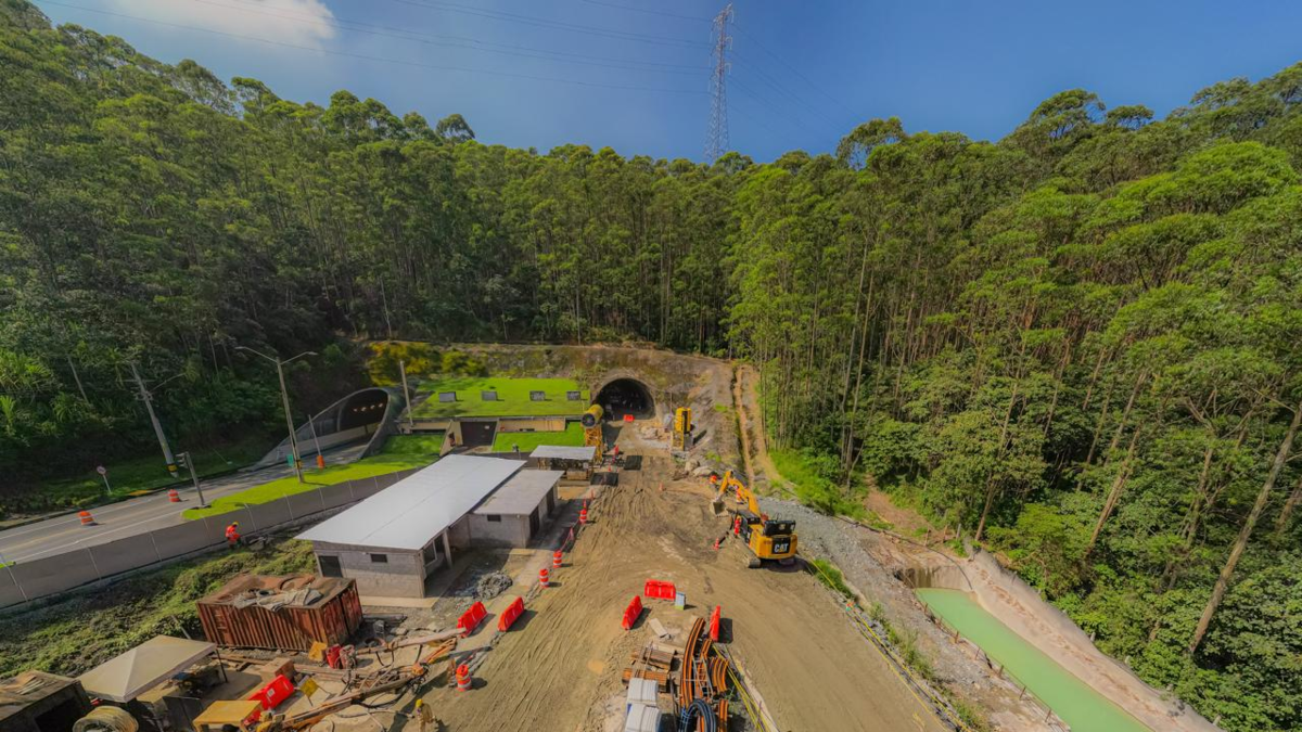 Seminario de excavación de túneles 2.

 – Ojo critico