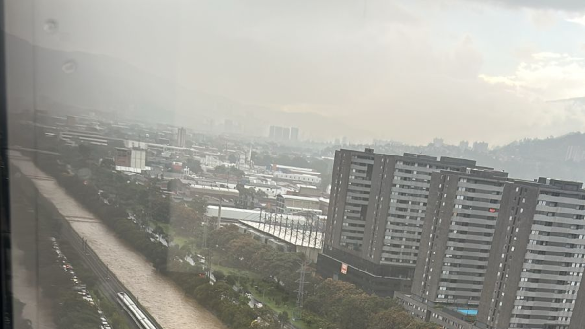 ¿Podrían ocurrir nuevas inundaciones en Medellín? ¿Está preparada la ciudad para solucionarlos? Autoridades y expertos lo analizan

 – Ojo critico