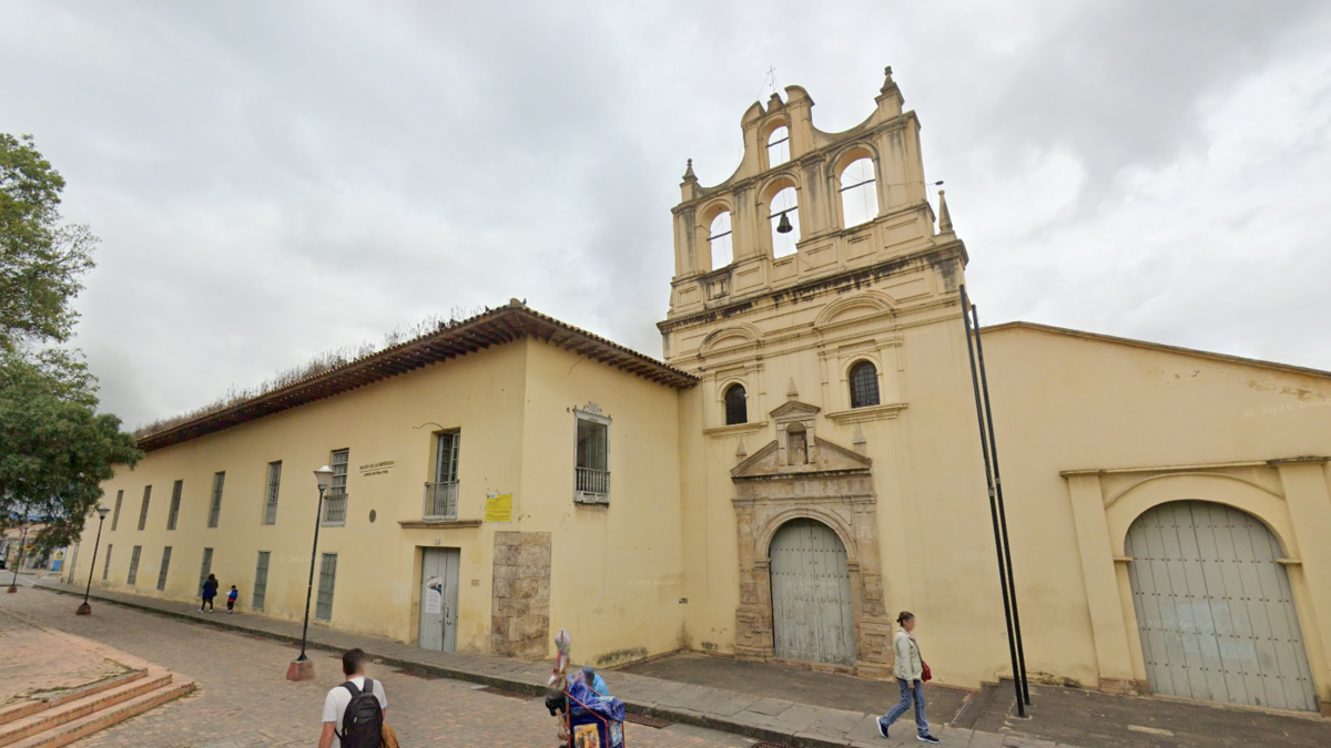 Tres días con los presos del panóptico de Tunja / Crónica de José Joaquín Jiménez sobre su estancia en prisión en 1935

 – Ojo critico