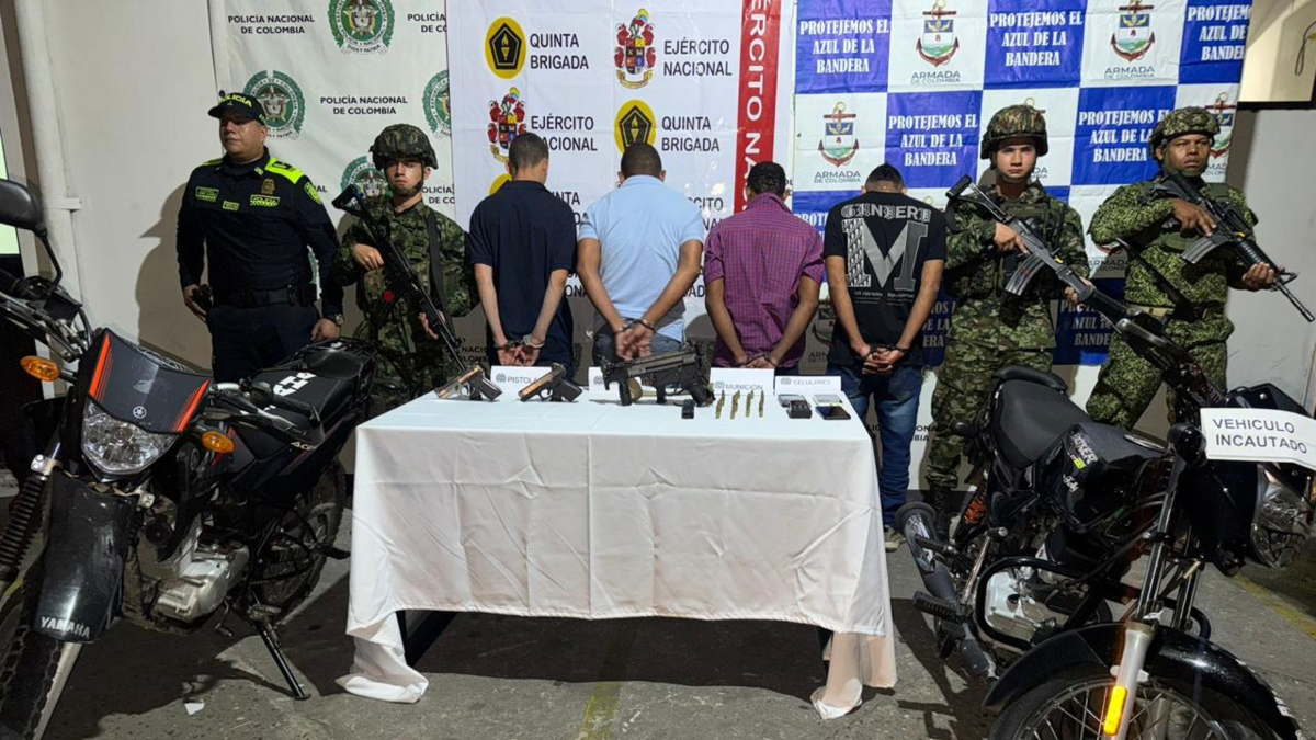 Fue una operación militar para capturarlos.

 – Ojo critico