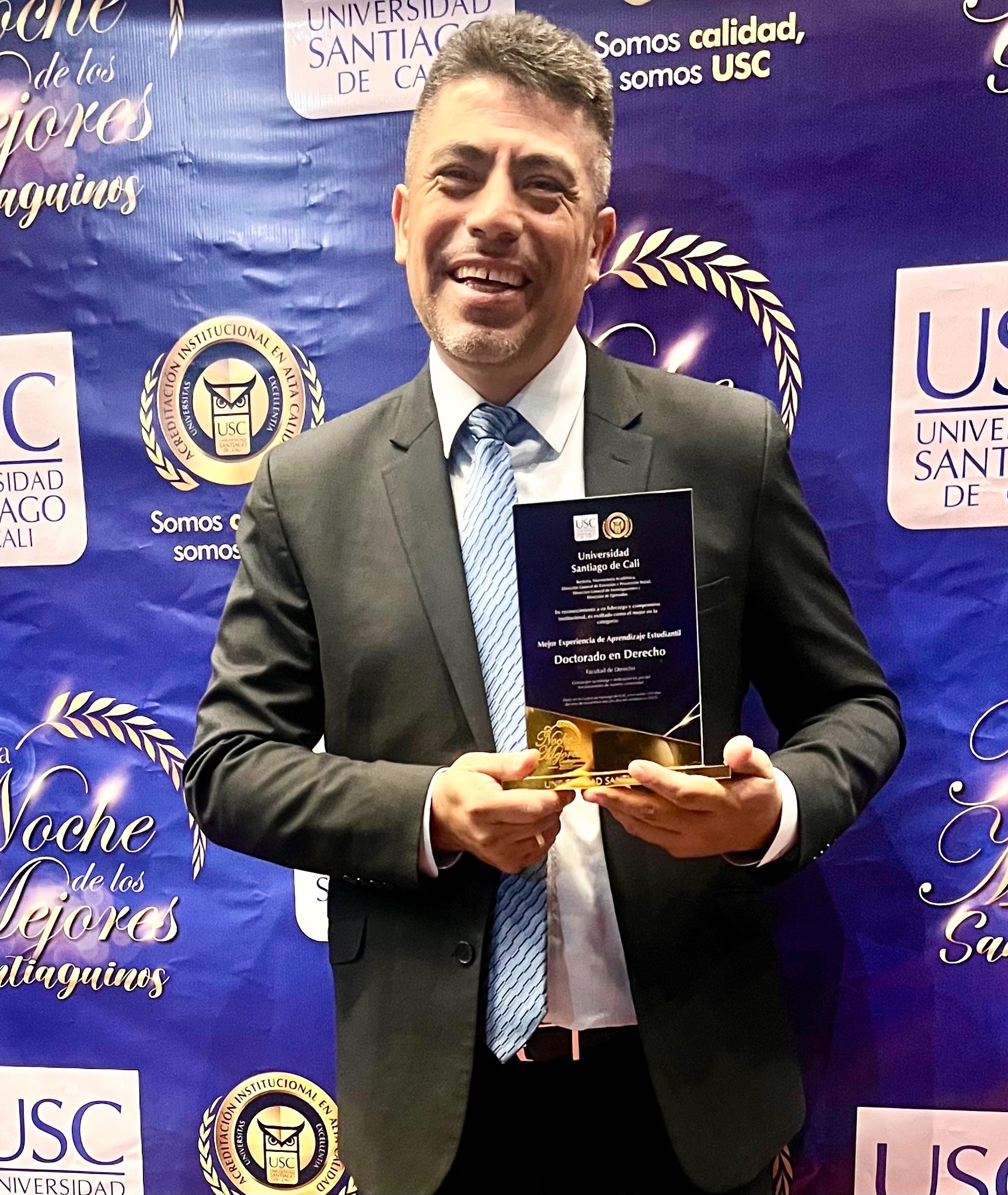 Hader Luna, ejemplo de excelencia académica

 – Ojo critico