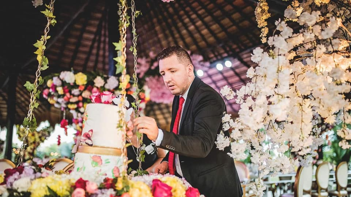 Ofrecen recompensa de hasta $50 millones por información que conduzca al responsable del asesinato del empresario y productor Diego Mazabela en Cali

 – Ojo critico