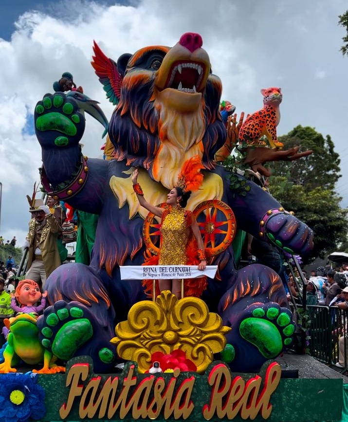 ‘Royal Fantasy’, la Carroza de la Paz que movió el Carnaval de Blancos y Negros

 – Ojo critico