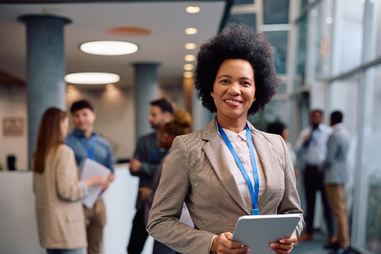 5 límites que todo líder digital debe respetar (si no quiere perder su humanidad)

 – Ojo critico