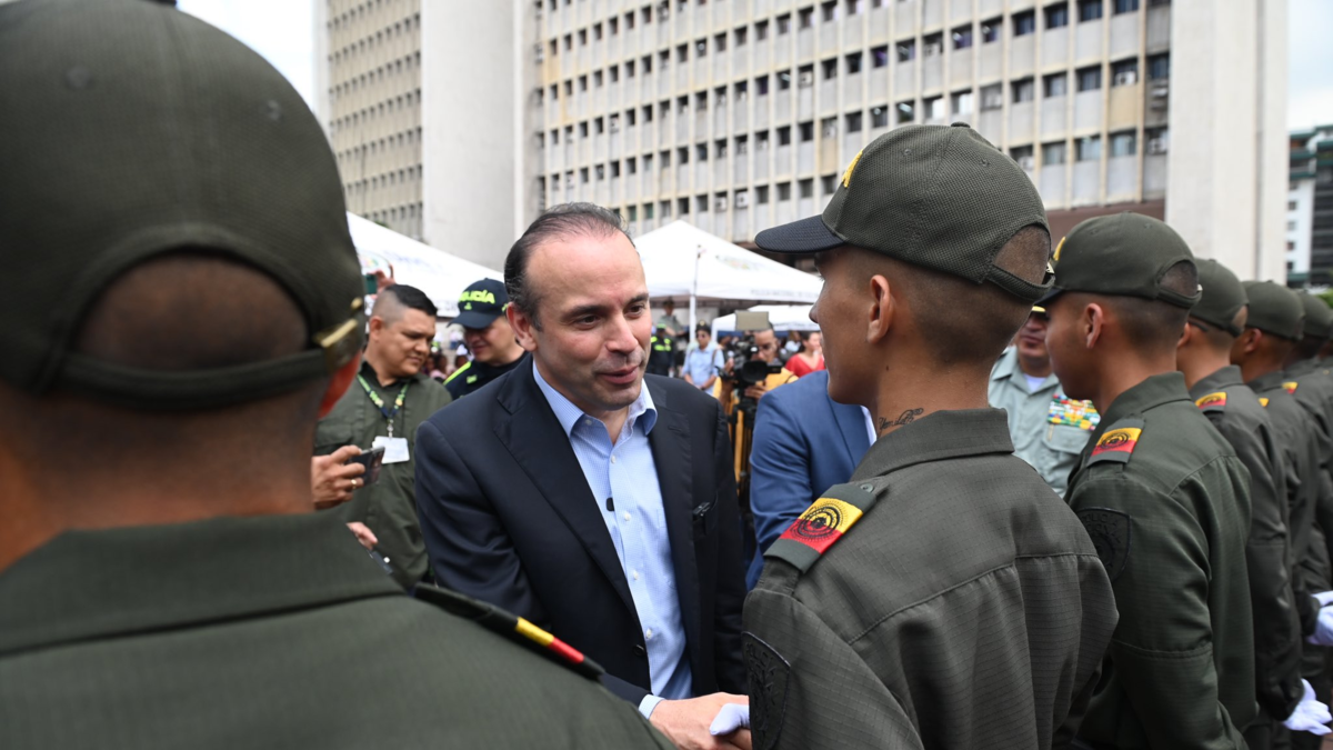 Un llamado unánime del Concejo y la Alcaldía al Gobierno Nacional para garantizar la continuidad del mando policial

 – Ojo critico