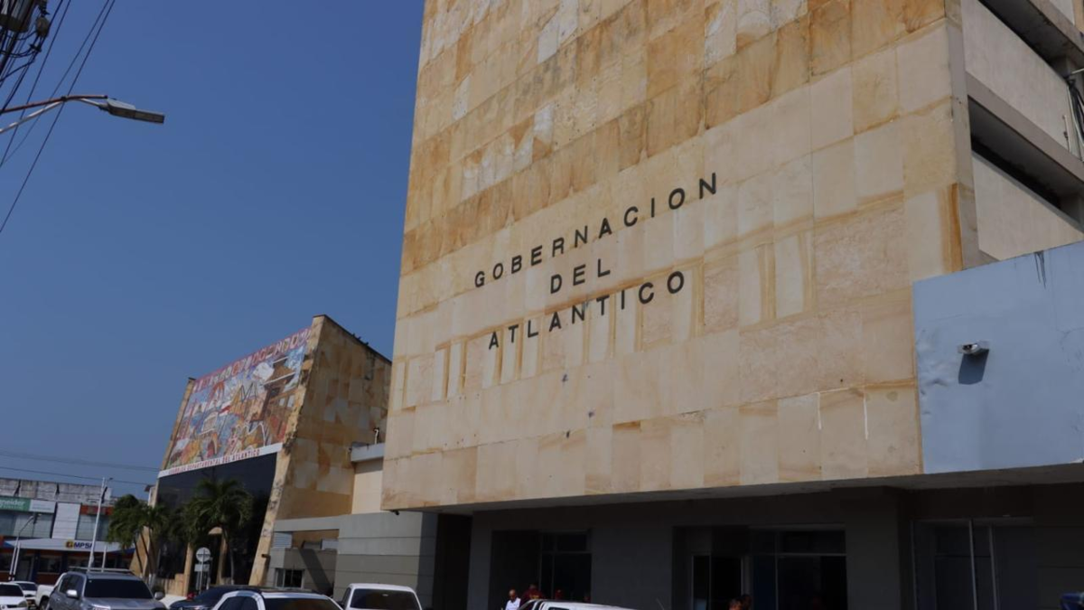 Tribunales Administrativos de Barranquilla ordenan embargar cuentas bancarias del Gobierno del Atlántico en litigio por falta de cobro

 – Ojo critico