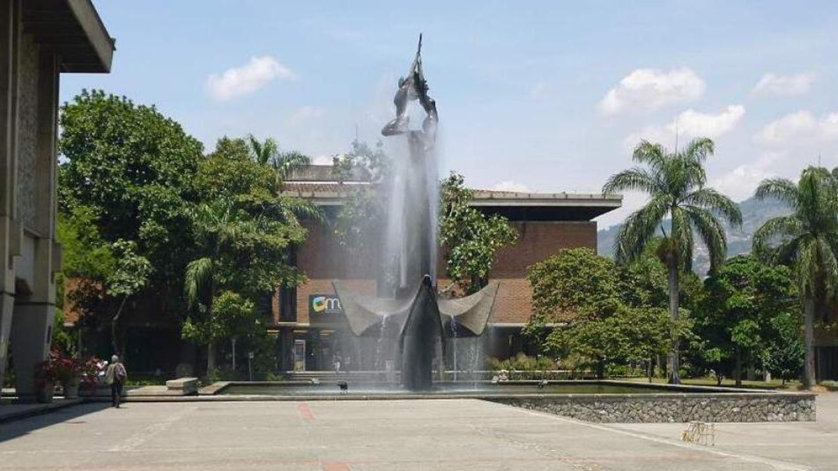 La Fiscalía General de la Nación presentó denuncia contra profesora de la Facultad de Derecho de la Universidad de Antioquia por denuncias de acoso sexual

 – Ojo critico