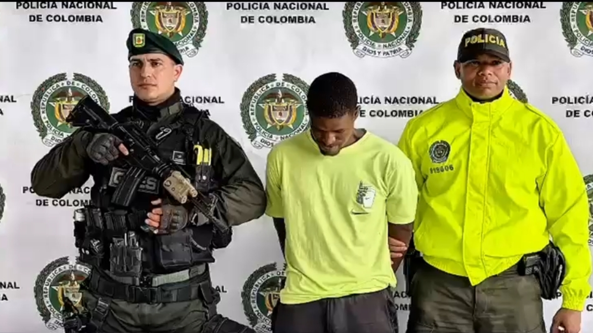 Yilmar, uno de los más buscados del Chocó, con vínculos con el grupo «Los Shottas», se escondía en zonas rurales de Buenaventura.

 – Ojo critico