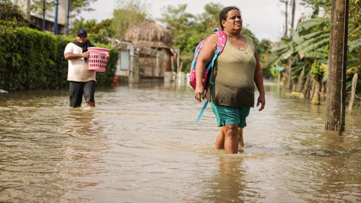 la población campesina de Córdoba, que fue desplazada repetidamente por las inundaciones relacionadas con Urrá

 – Ojo critico