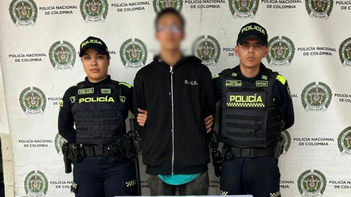 Alias ​​Sangre, integrante del “Clan del Golfo” buscado por el asesinato de dos personas en Marinilla en 2025, fue capturado en Medellín

 – Ojo critico