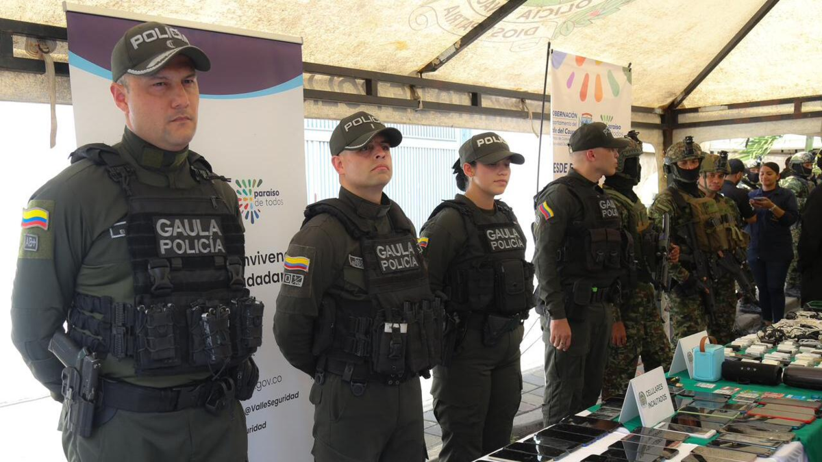 Tuluá, ¿más segura? Fue «Megatoma», que dejó atrás a 70 personas capturadas, entre ellos líderes disidentes y la estructura «Immaculata».

 – Ojo critico